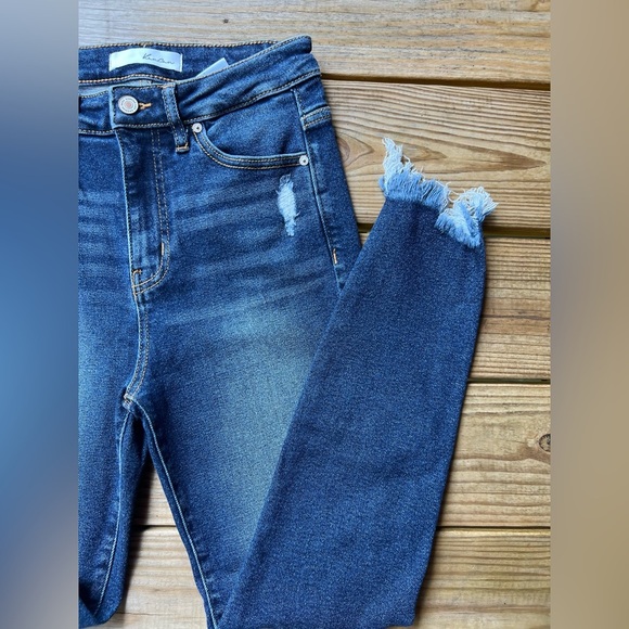 KanCan Dark Blue Distressed Skinny Jeans Women’s 3/25 - Picture 8 of 10